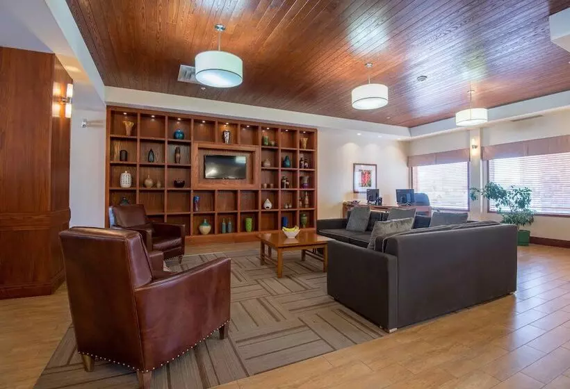 酒店 Four Points By Sheraton Saskatoon