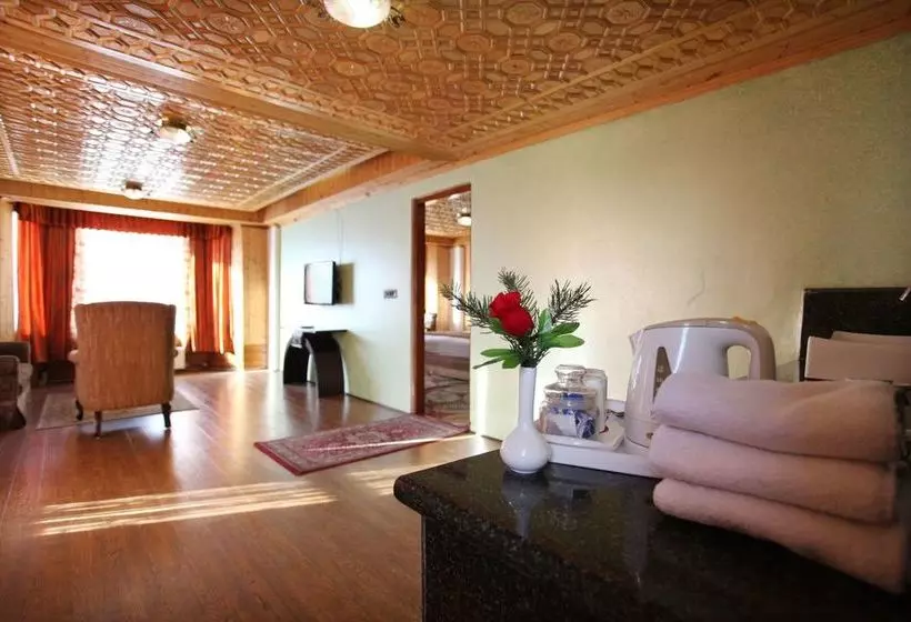 Hotel Grand Mumtaz Resorts, Gulmarg