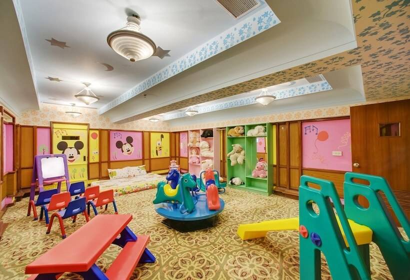 Отель Jaypee Residency Manor