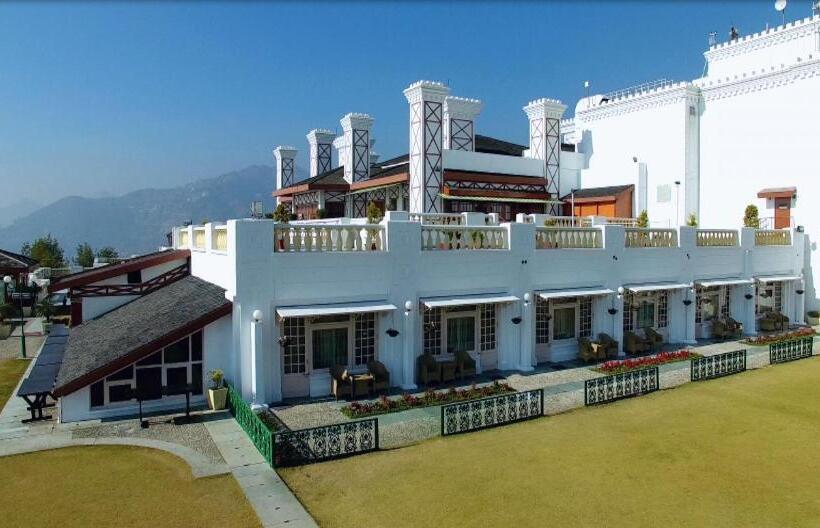 Отель Jaypee Residency Manor