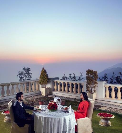 Отель Jaypee Residency Manor