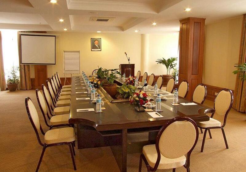 Kibo Palace Hotel Arusha