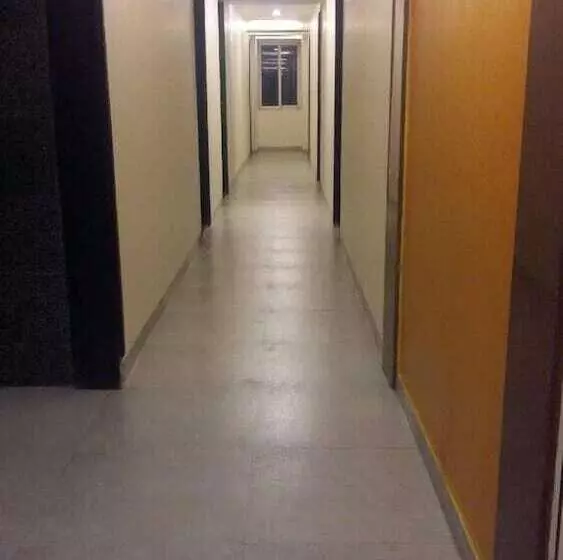 هتل Sunny Midtown