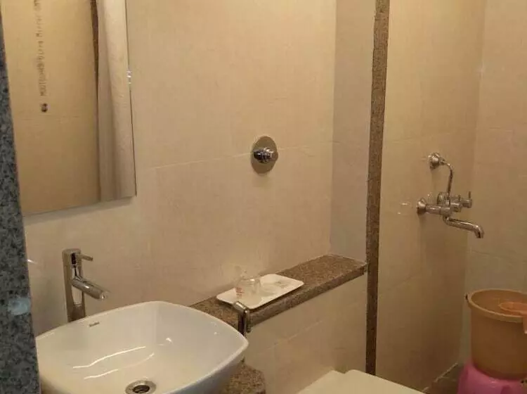 هتل Sunny Midtown