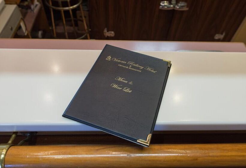 Hotel Victoria Railway