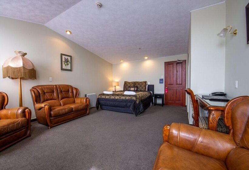 Hotel Victoria Railway