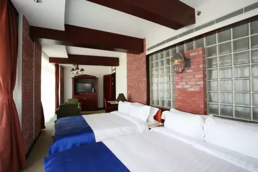 Wave Resort