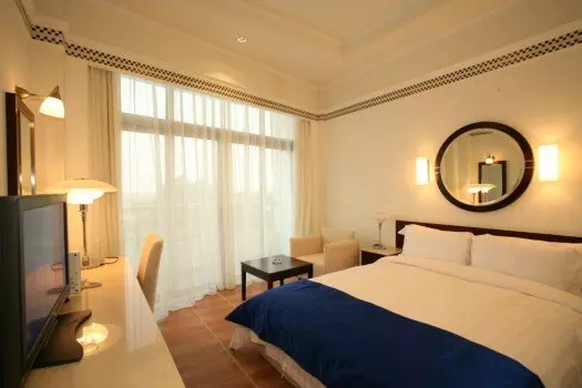 Wave Resort