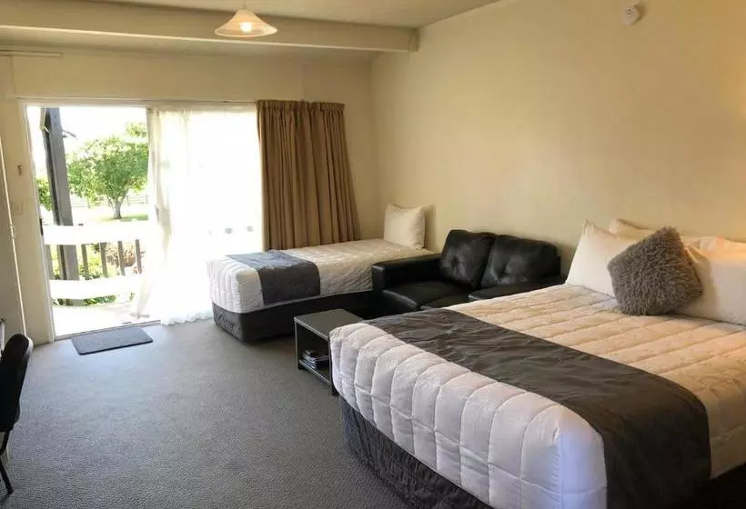 فندق على الطريق Asure Saddle And Sulky Motor Lodge