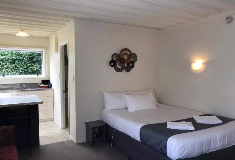 فندق على الطريق Asure Saddle And Sulky Motor Lodge