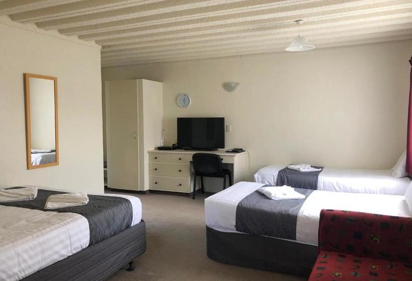 فندق على الطريق Asure Saddle And Sulky Motor Lodge