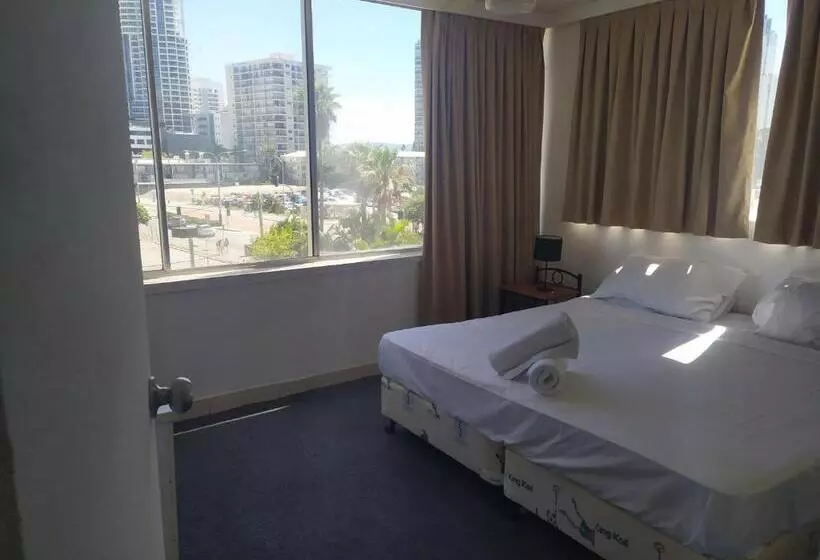 Quarterdeck Apartments