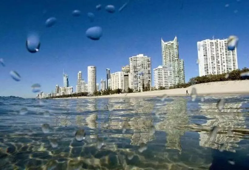 Quarterdeck Apartments