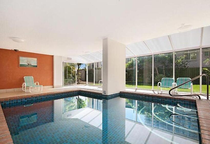 Quarterdeck Apartments