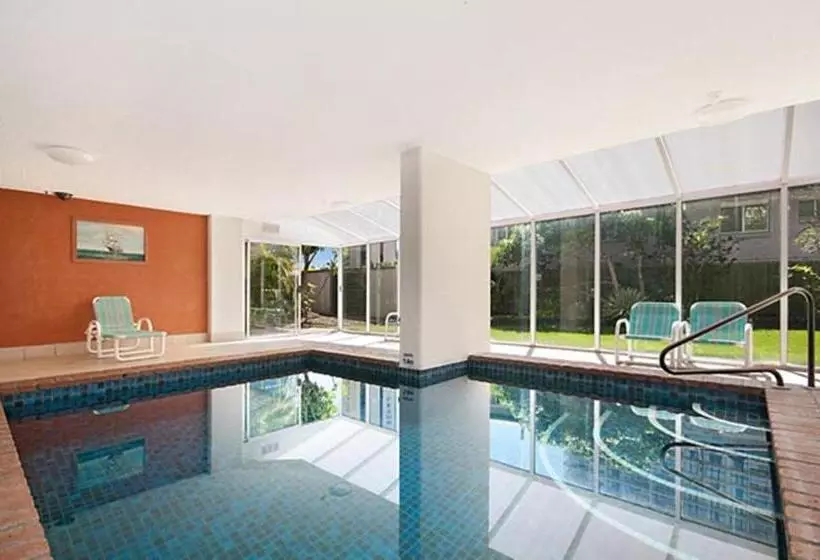 Quarterdeck Apartments