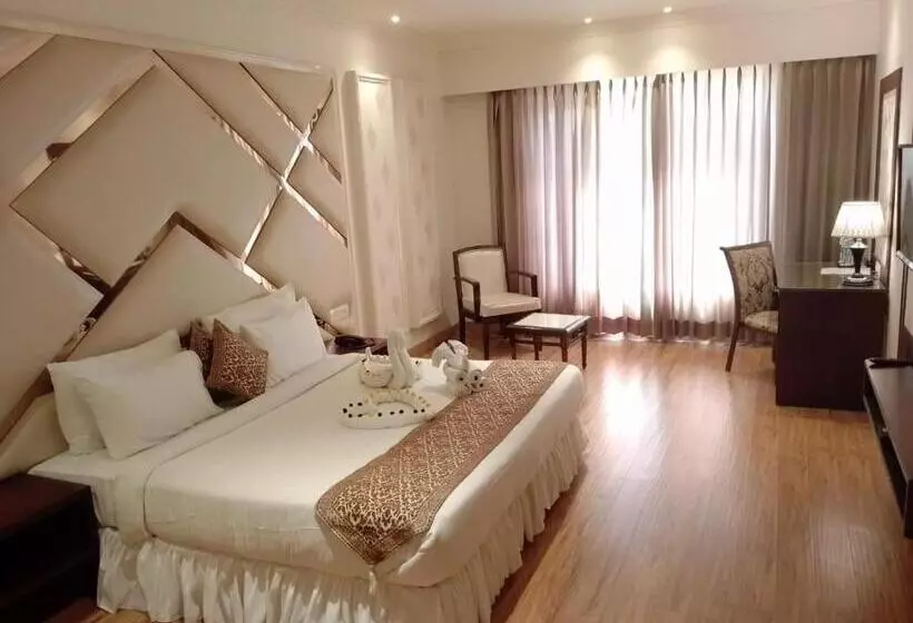 The Stella Hotel & Resort