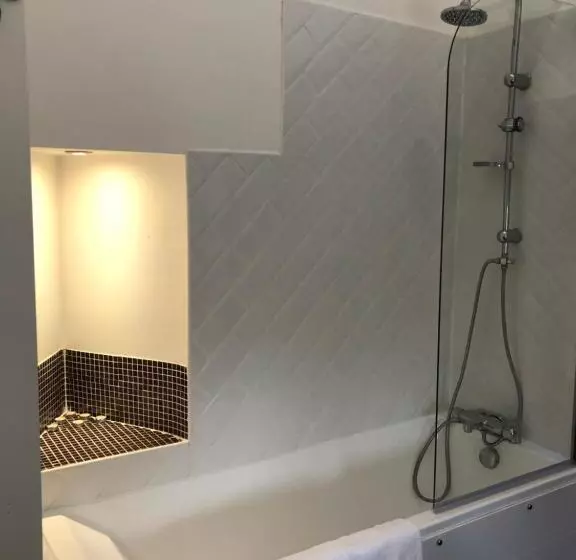 Aamiaismajoitus (B&B) Manoir De Botcol