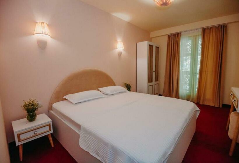 هتل Nekresi Estate