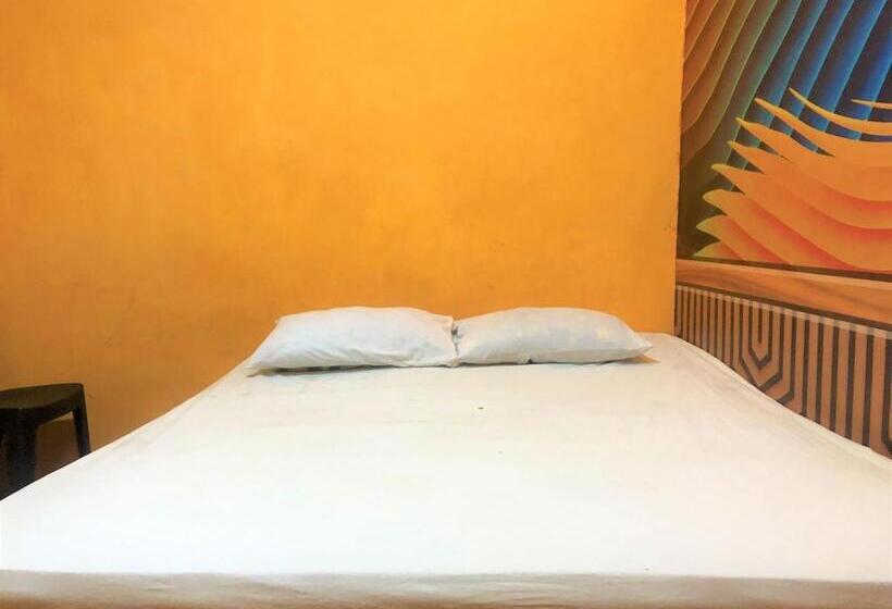 בית מלון כפרי Wisma Pelangi Palopo Redpartner