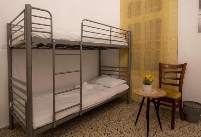 ペンション Aida Guest House