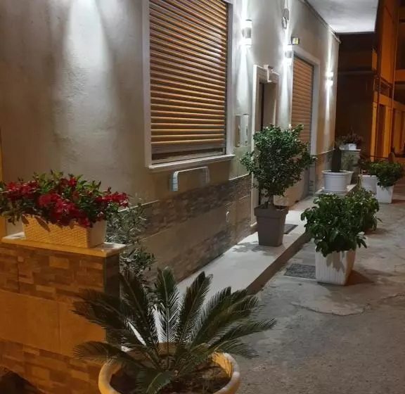 پانسیون La Perla Del Tirreno 2