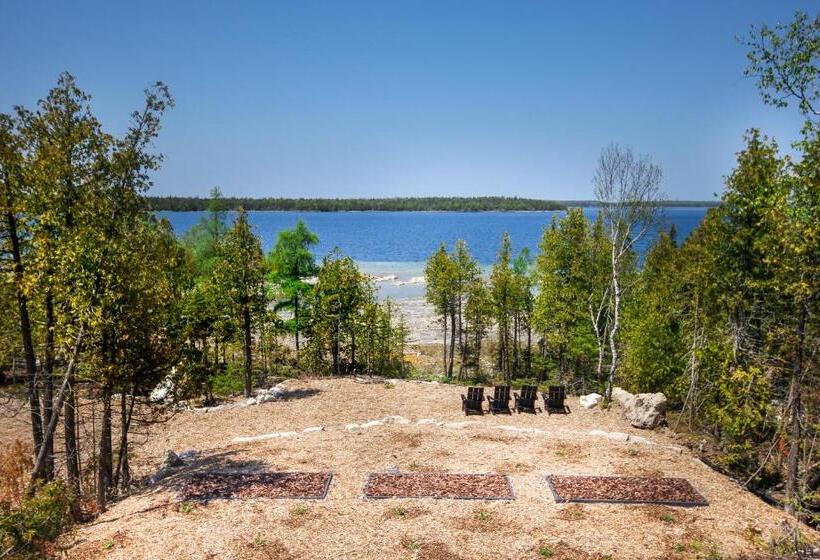 Stone Cove Waterfront Adults Only B&b