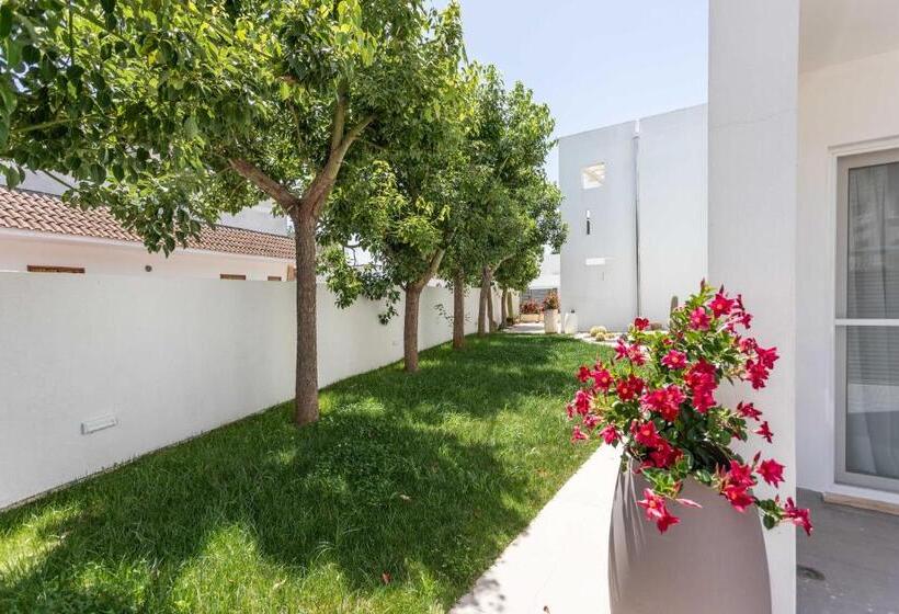 Blu Marine Residence