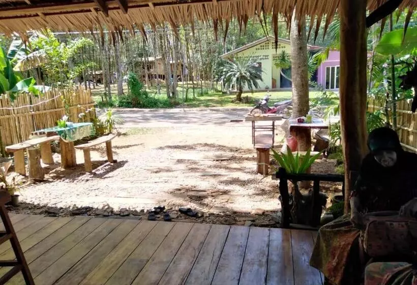 Hotelli Antonio S Ko Yao Noi Bed & Pool