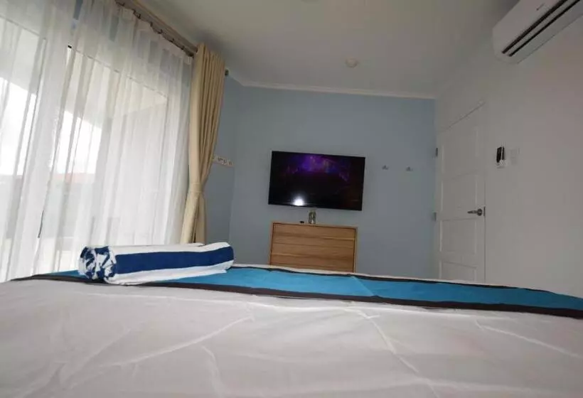 هتل Arena Condos Aruba Few Steps From Eagle Beach!