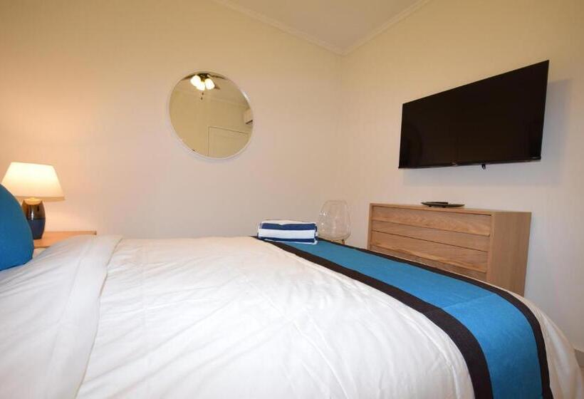 هتل Arena Condos Aruba Few Steps From Eagle Beach!