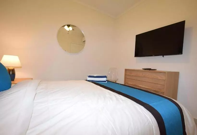 هتل Arena Condos Aruba Few Steps From Eagle Beach!