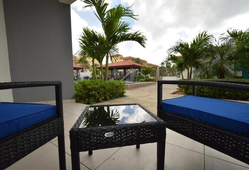 هتل Arena Condos Aruba Few Steps From Eagle Beach!