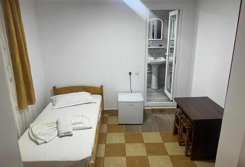 پانسیون Casa Radoi