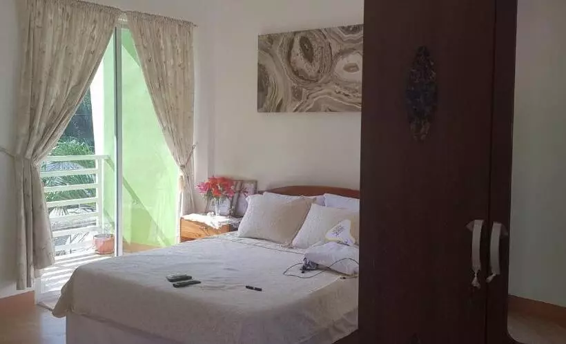 پانسیون Coombsguesthouse