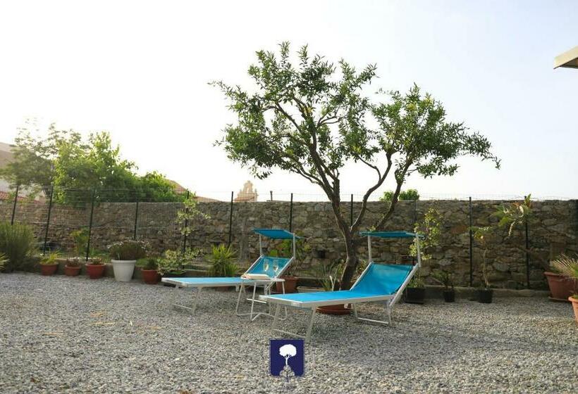 تختخواب و صبحانه Giardino Di Edo