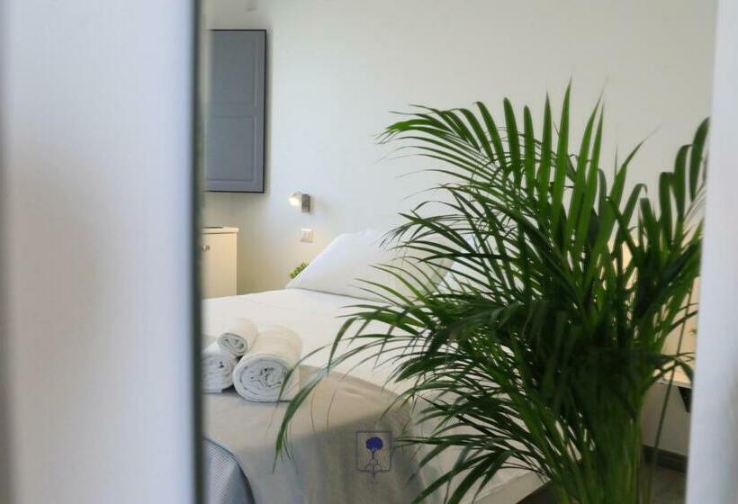 تختخواب و صبحانه Giardino Di Edo