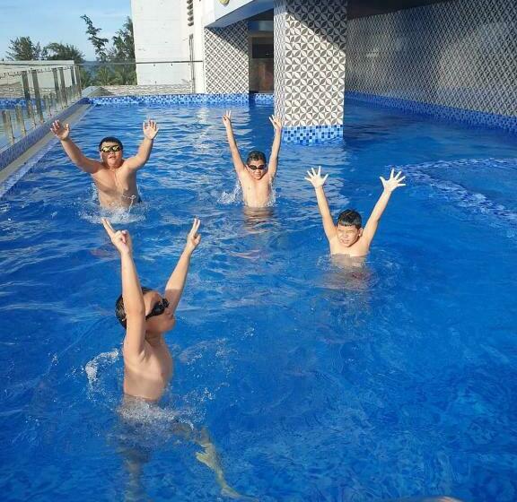 هتل Khách Sạn Holiday Cửa Lò