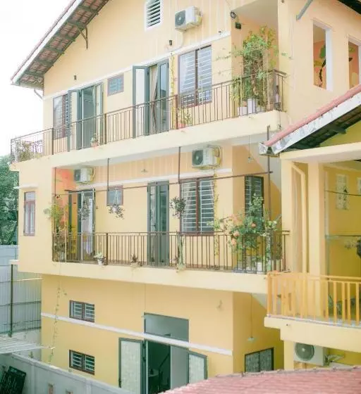 تختخواب و صبحانه Tùng Homestay