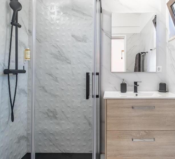 بنسيون Flow Rooms