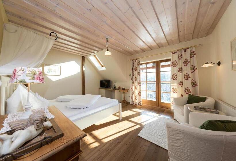 פנסיון Weinhof Narat Zitz