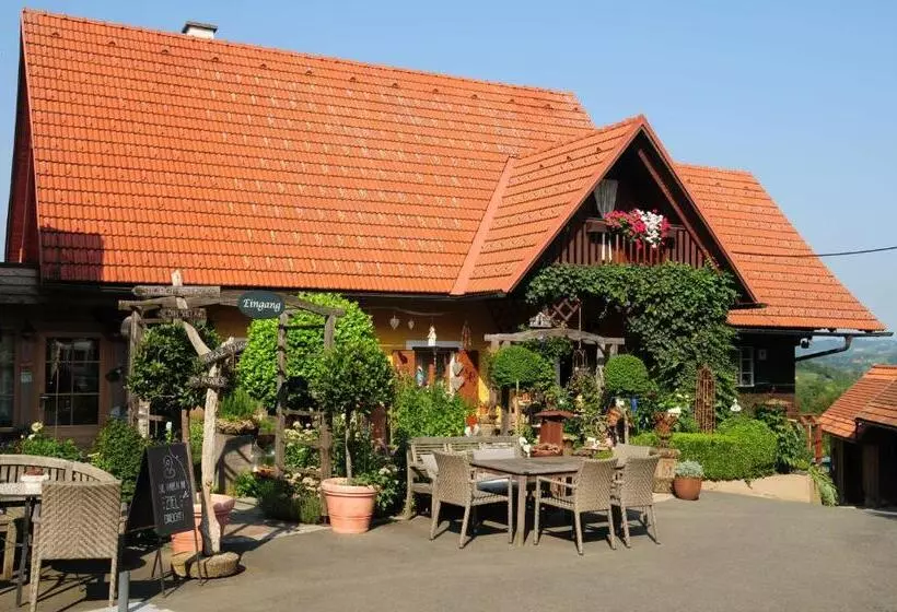 ペンション Weinhof Narat Zitz
