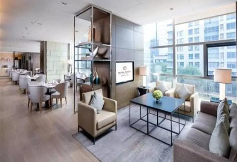 ホテル Inzone Royal Plaza S