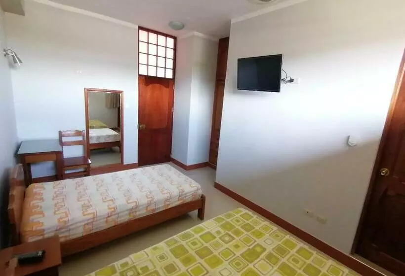 ユースホステル Rosa Victoria