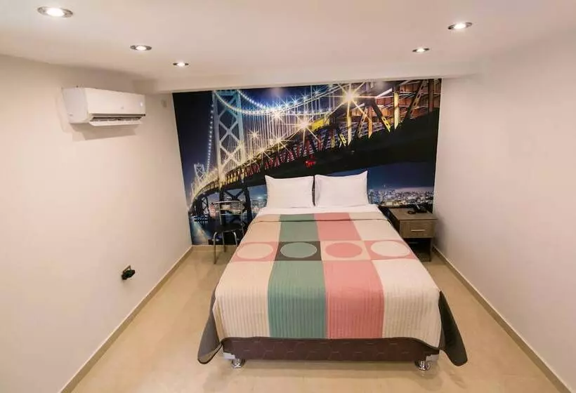 ホテル Hostal Encantos