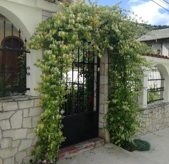 پانسیون Guest House Benita   стаи за гости