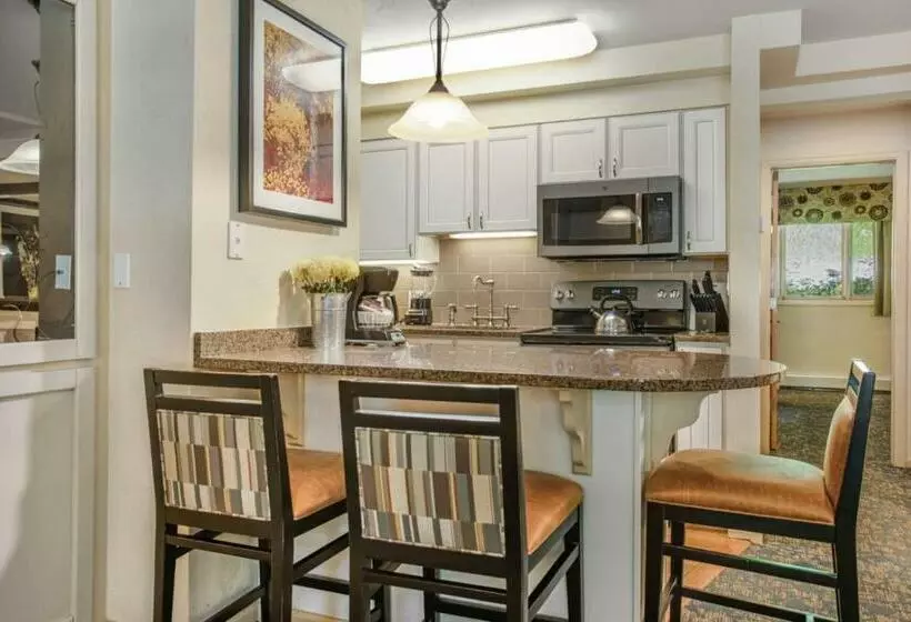 Hotelli Bluegreen S Streamside At Vail