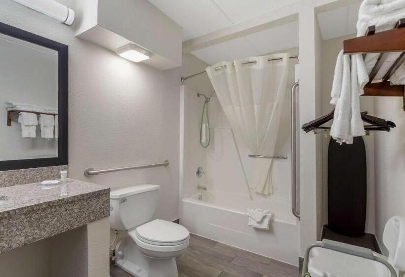 Clarion Pointe Kimball By Choice Hotels