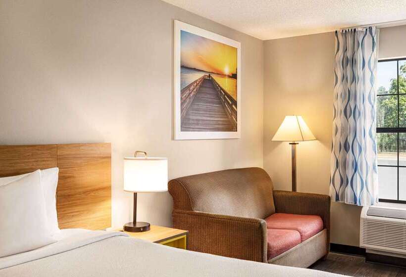 فندق Days Inn By Wyndham Shallotte