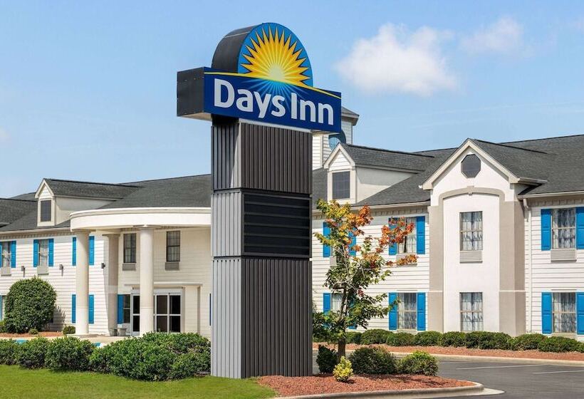 فندق Days Inn By Wyndham Shallotte