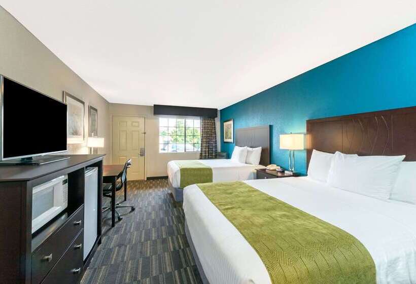 בית מלון כפרי Days Inn By Wyndham Snyder